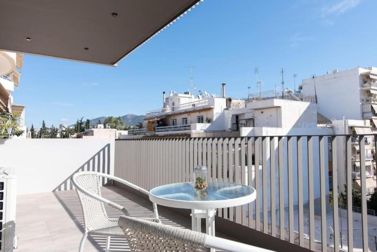 Modern Close To Center Апартаменты Афины